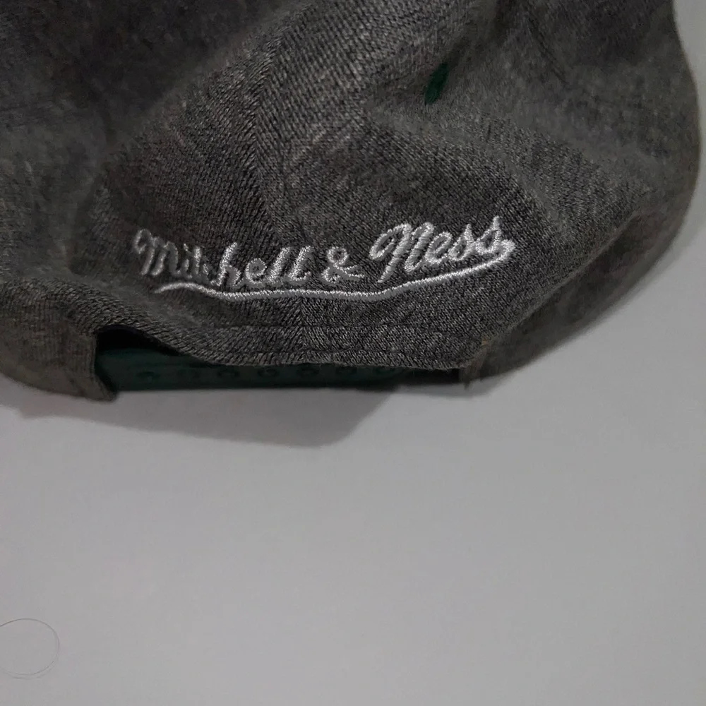Boston Celtics Gray and Green Cap vintage used